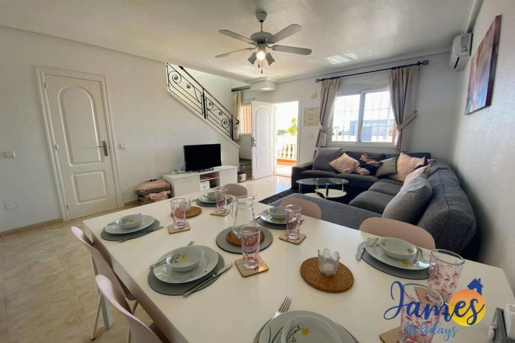 Laguna Townhouse Overlooking Communal Pool Lom01 سيوداد كيسادا المظهر الخارجي الصورة